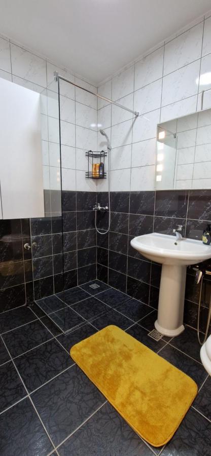 Apartment Gold Star *