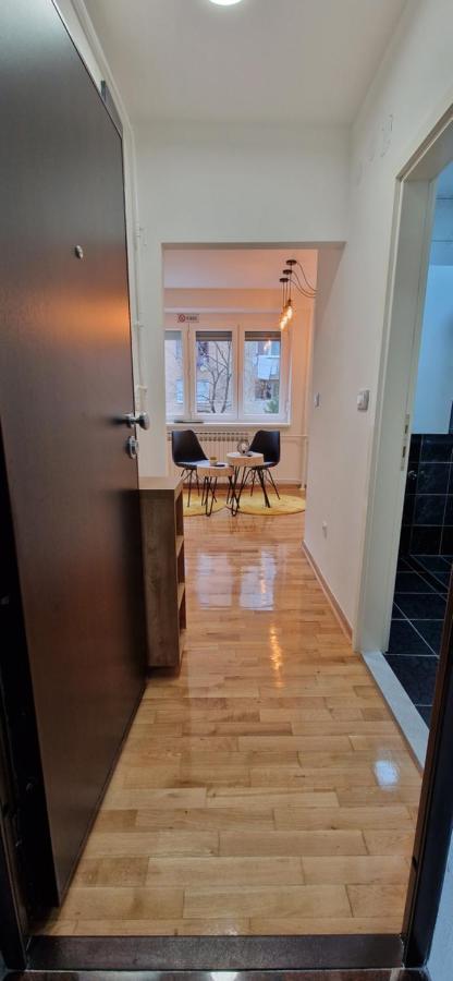 Apartment Gold Star *